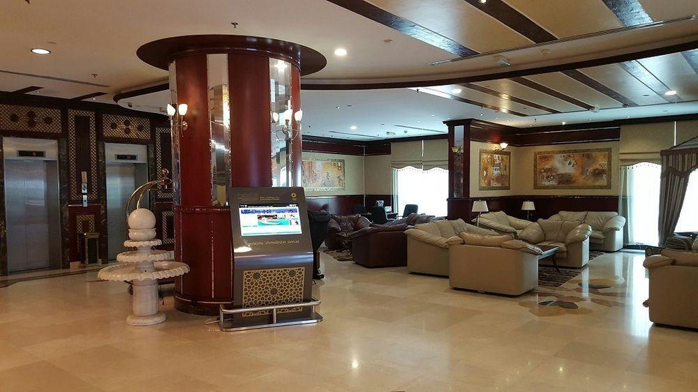 Al Bustan Tower Hotel Suites Sharjah Bagian luar foto