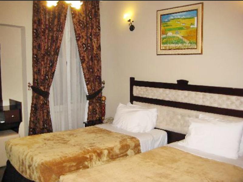 Al Bustan Tower Hotel Suites Sharjah Bagian luar foto